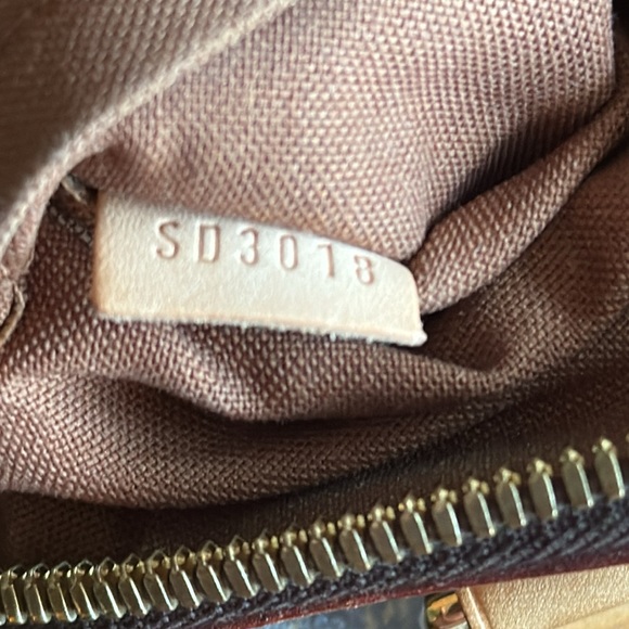 AUTHENTIC LOUIS VUITTON TIVOLI PM SIZE - Picture 10 of 13